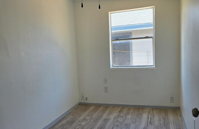 3212 San Salvador Street Gallery 2