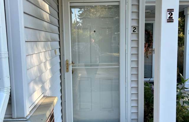2 Bedroom | 2 Bathroom Condo Gallery 1
