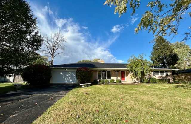 Charming 3-bedroom, 1.5-bath home in the desirable Devon Hills Neighborhood! - 5106 Radnor Road, Indianapolis, IN 46226