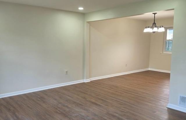 1606 BEECHWOOD PL Gallery 3