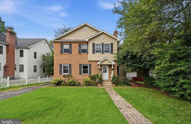 2918 MONROE Place photos photos