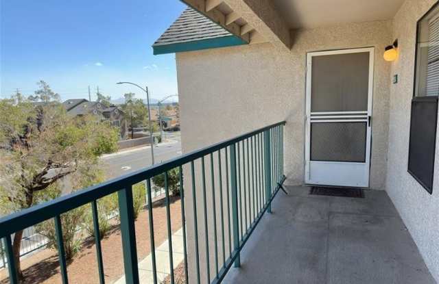 5251 South Lindell Road - 1Unit 204 Gallery 2