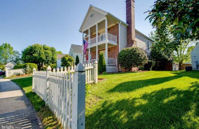 6569 FORSYTHIA STREET Gallery 4