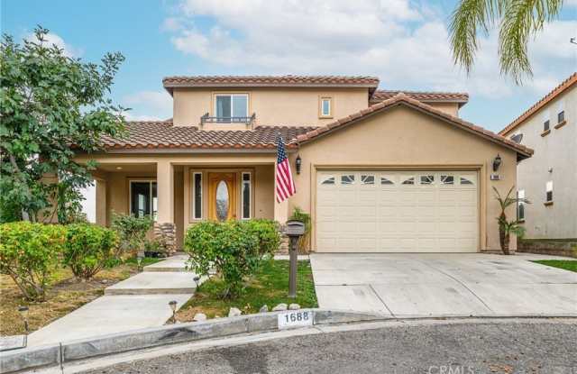 1688 Crest View Place photos photos