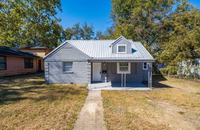 OCTOBER MOVE-IN SPECIAL: $250 OFF YOUR FIRST MONTH’S RENT! Gallery 1