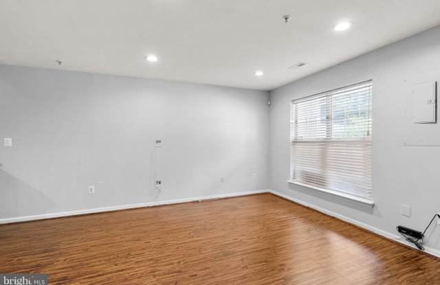 1836 WATCH HOUSE CIR N Gallery 4
