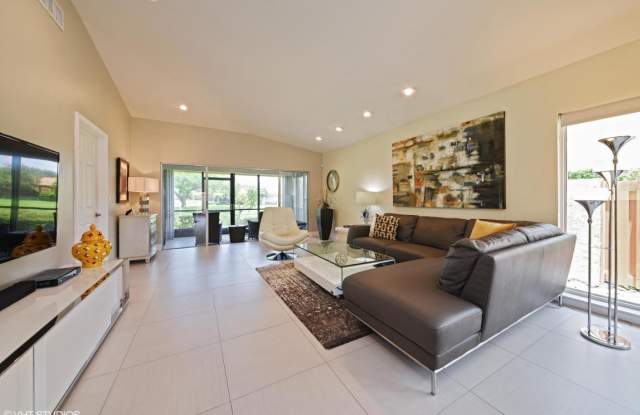 5663 Via Delray Boulevard Gallery 2