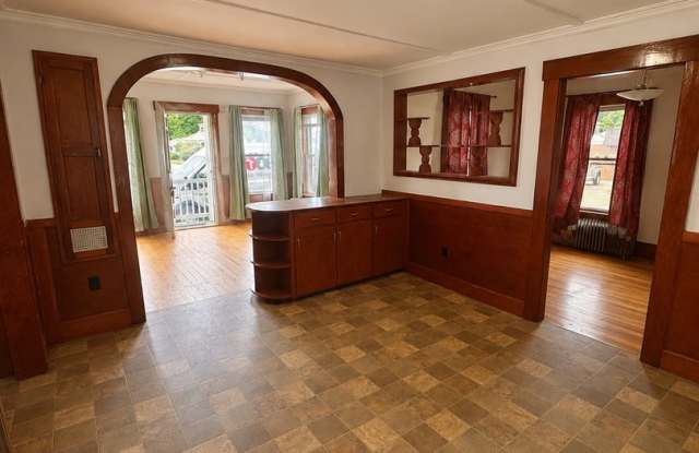 Spacious 4-Bedroom Home with Garage, Fenced Yard & Historic Character | Rochester, NH photos photos