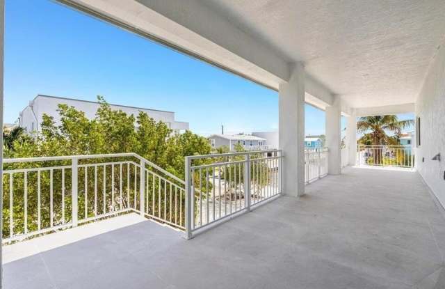 31441 Avenue F Gallery 3