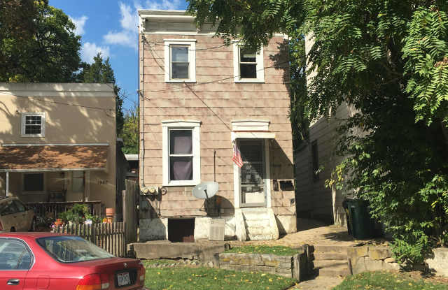 1978 Queen City Avenue - 2 photos photos