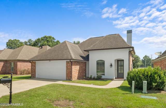 104 Clover Leaf Drive Gallery 1