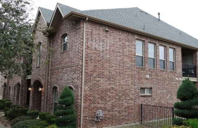 5534 Grosseto Drive Gallery 3