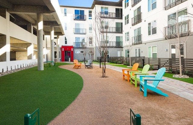 3900 Singleton Blvd - 3900 Singleton Boulevard, Dallas, TX 75212