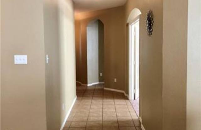 4405 Emerald Leaf Drive Gallery 2