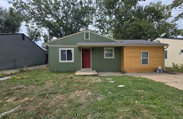 Charming 4 bed 1.5 bath photos photos