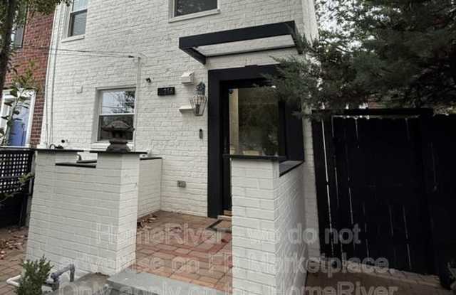 216 Aspen St - 216 Aspen Street, Alexandria, VA 22305