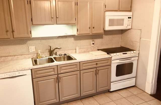 494 Elsmere St - 494 Elsmere Street, Columbus, OH 43206
