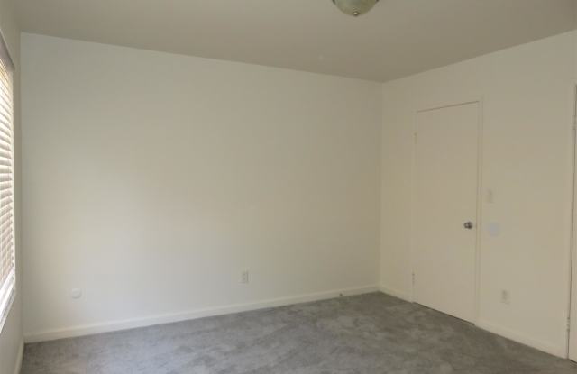 10346 Harbin Place Gallery 4