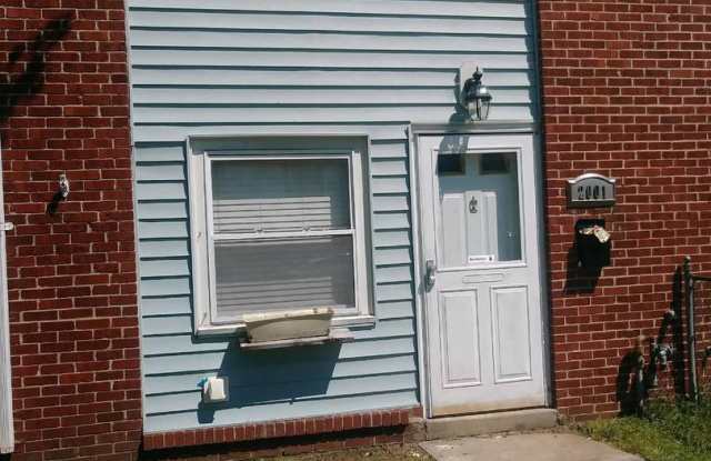 Updated 3 Bedroom EOG Townhome in Dundalk! - 2001 Kelmore Road, Dundalk, MD 21222
