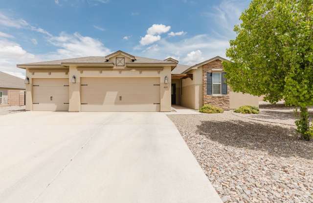 Spacious 3 Bedroom 2 Bath Home with 3-Car Garage photos photos