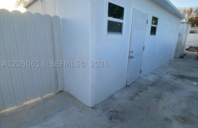 3501 NW 182nd St photos photos