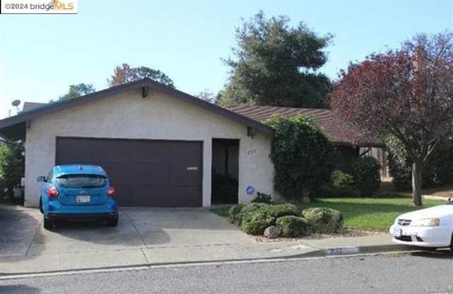 CUTE SINGLE STORY WITH FENCED REAR YARD WITH PATIO... Gallery 1
