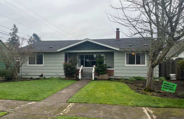 4-Bedroom 3-Bathroom Home in Springfield photos photos