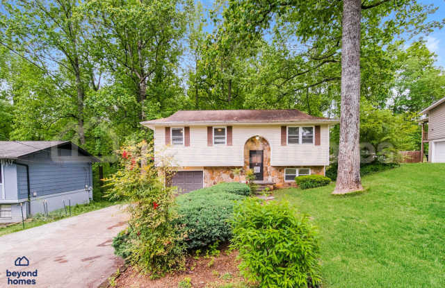 Stunning 4 Bedroom 2 Bathroom Home - Looking for You! photos photos