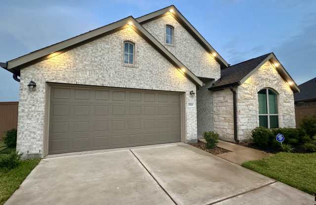 2920 Eden Lake Lane Gallery 1