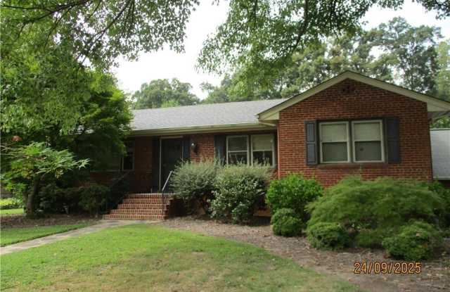 126 Beverly Road - 126 Beverly Road, Ashland, VA 23005