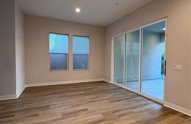 211 Pin Lane photos photos