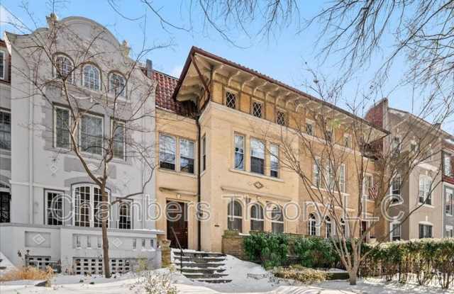 2355 Ashmead Pl NW photos photos