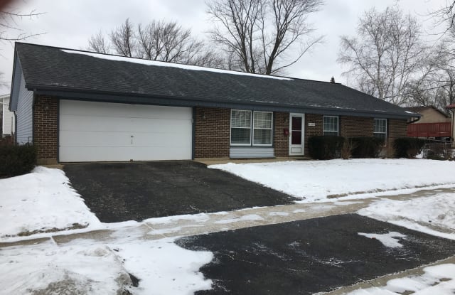 1289 Yorkshire Drive - 1289 Yorkshire Drive, Hanover Park, IL 60133
