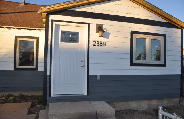 2389 Riverside Drive photos photos