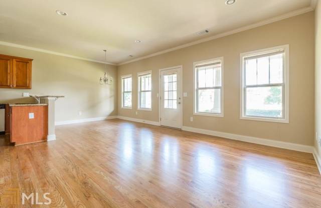 413 E Royal Crescent Ln E Gallery 2