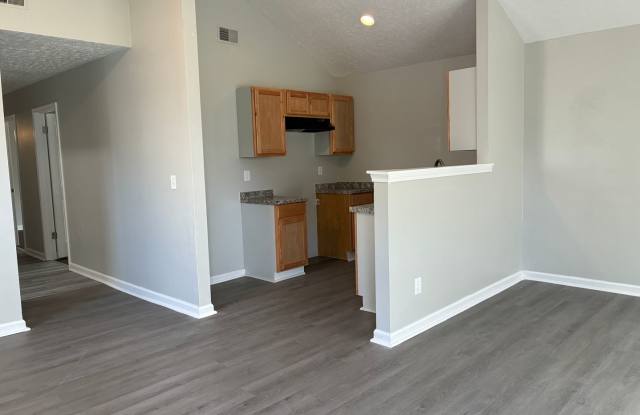Cozy Ranch in Shawnee photos photos