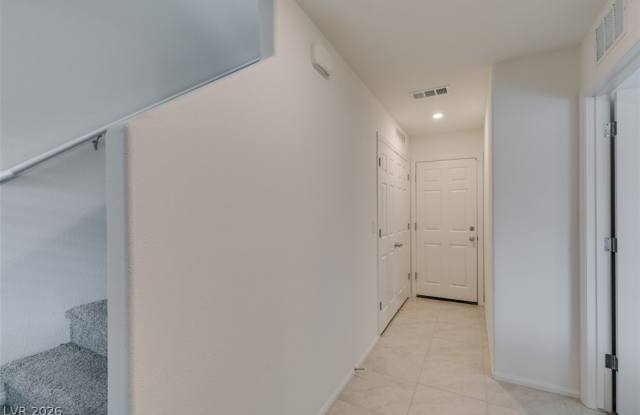 635 Bellus Place Gallery 4