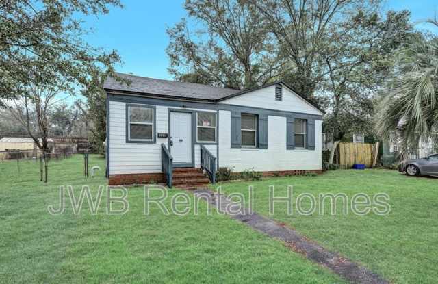 944 Bunker Hill Blvd - 944 Bunker Hill Boulevard, Jacksonville, FL 32208 944 Bunker Hill Blvd - 944 Bunker Hill Boulevard, Jacksonville, FL 32208