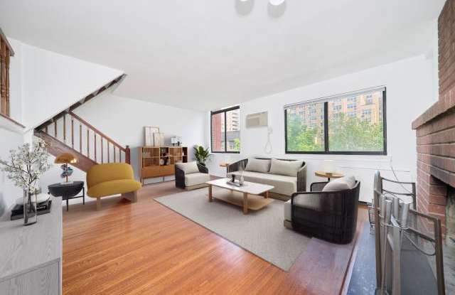 425 E 84TH ST. - 425 East 84th Street, New York City, NY 10028