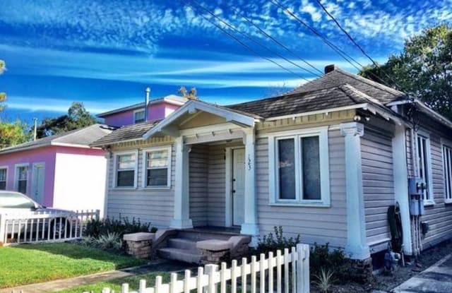123 N Hyer Avenue - 123 N Hyer Avenue, Orlando, FL 32801
