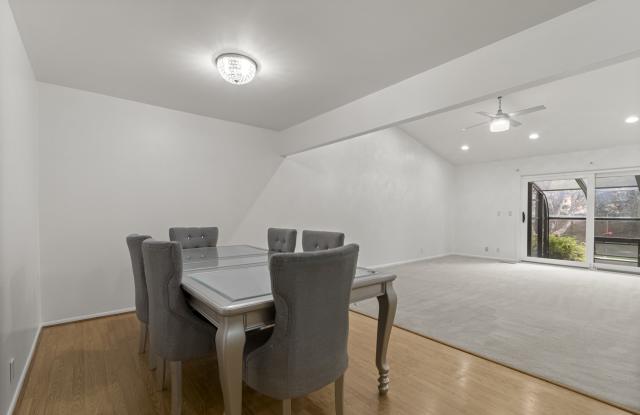 3128 Lindenwood Drive Gallery 2