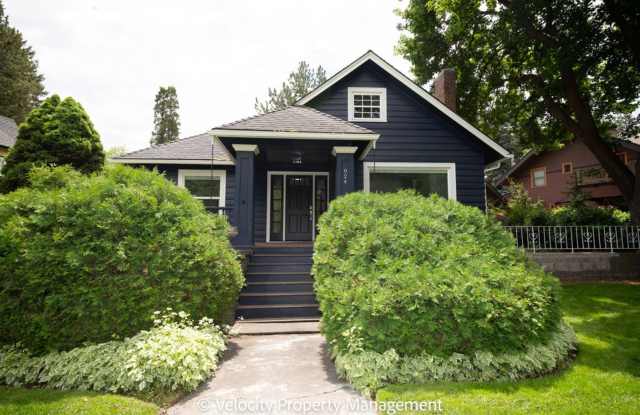 Beautiful Home Across the Street from Drake Park! photos photos