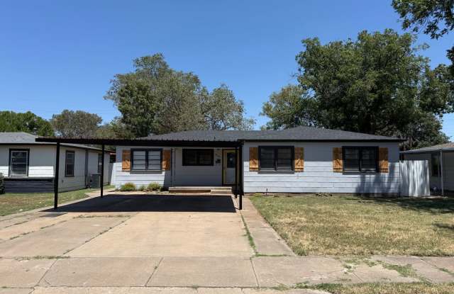 August move in photos photos