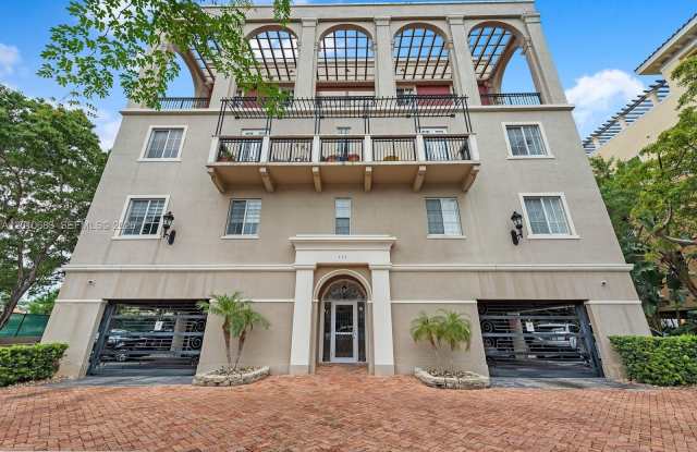 115 Mendoza Ave photos photos