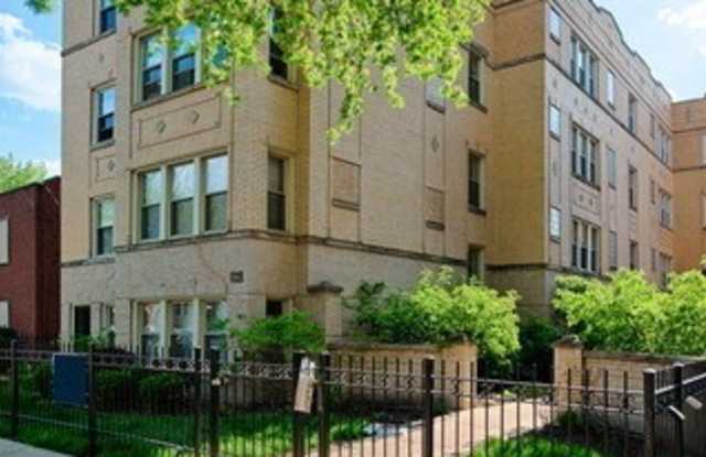 4104 North Mozart Street Gallery 4