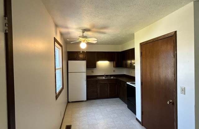 Spacious 2 Bedroom Apartment Gallery 3