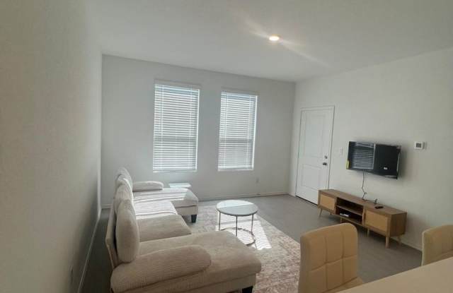 Victory Suite, Charming 1BR House in Kyle Gallery 3