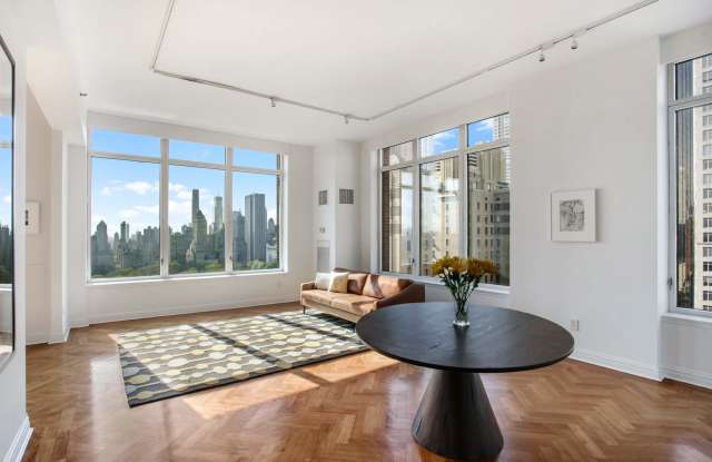 15 West 63rd Street Gallery 2