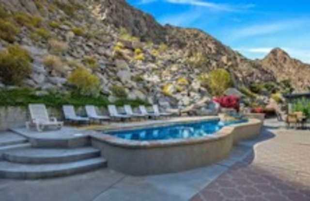 Moroccan CliffHouse in Point Happy photos photos