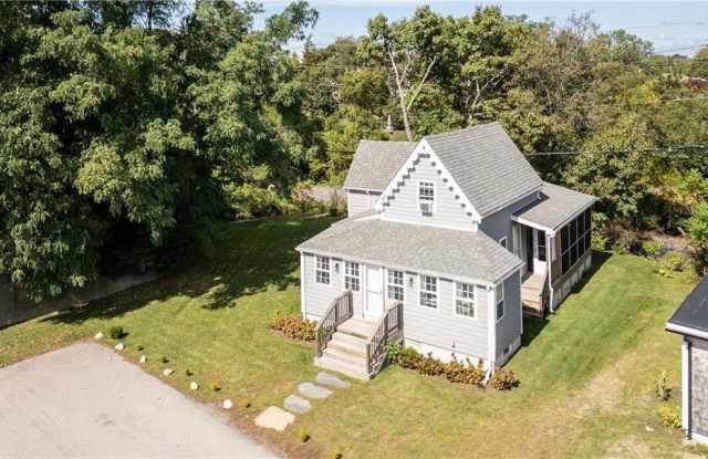 190 Railroad Avenue - 190 Railroad Ave, Newport County, RI 02871